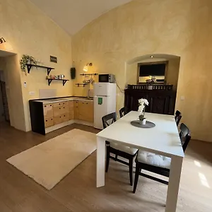 Apartment Oasis-with Parking, Laibach